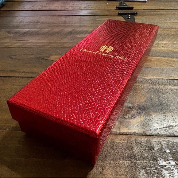 House of Harlow 1960 Connecting U Ball Gold Tone Necklace NWT - Picture 3 of 3